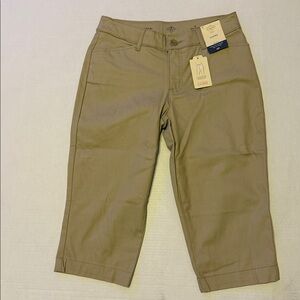 St John’s Bay Tan Secretly Slender Capri Pants